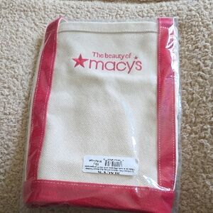 Macy's Tote Beauty Bag New.